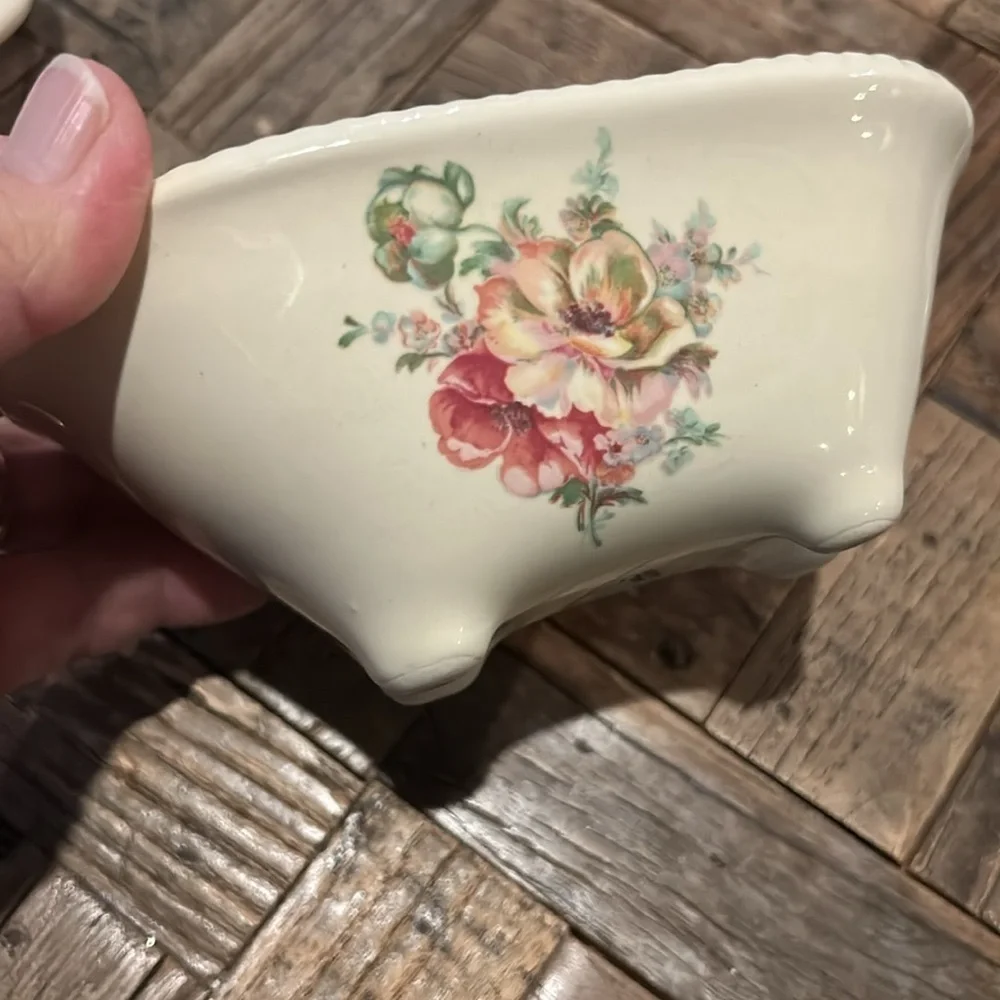 Athena Pottery Vintage Bathroom Vanity Set soap/trinket dish, bath tub